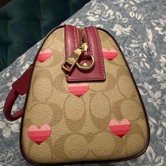 Coach Cream and Pink Heart Wallet - Picture 9 of 14